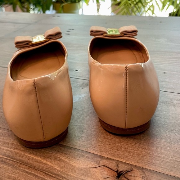 Salvatore Ferragamo Varina flats - Picture 9 of 13